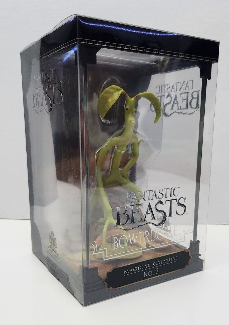 The Noble Collection Fantastic Beasts Magical Creatures: No.2 Bowtruckle Statue