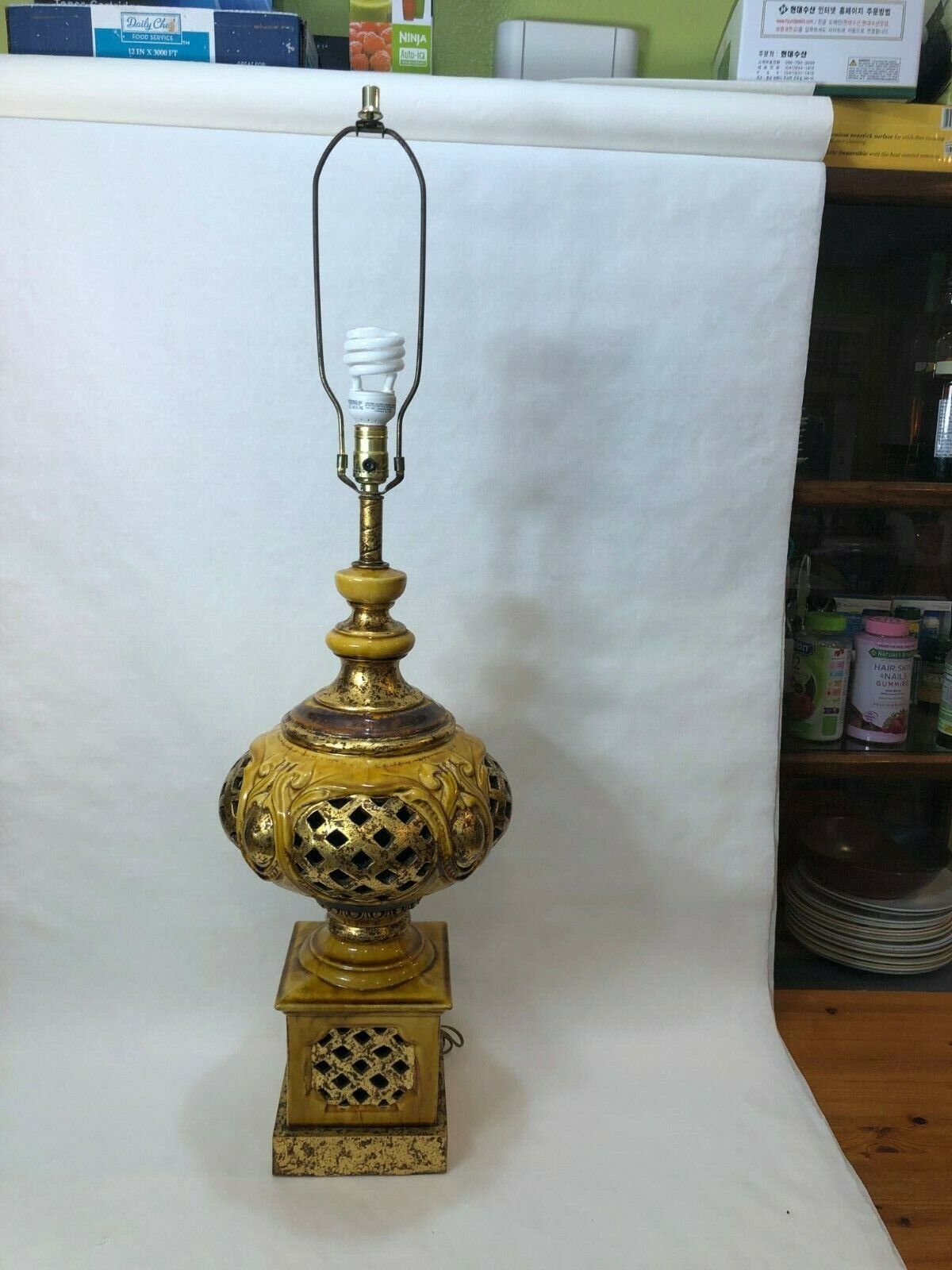 Mid-Century Asian Hollywood Regency Italian Gold Pottery Lamp, 29 1/2\