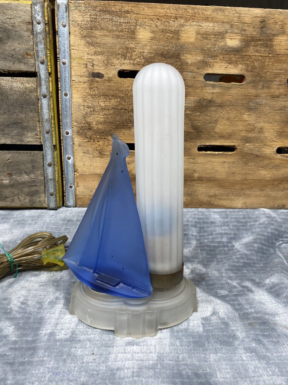 Houzex Art Deco Frosted Blue Sailboat Lamp