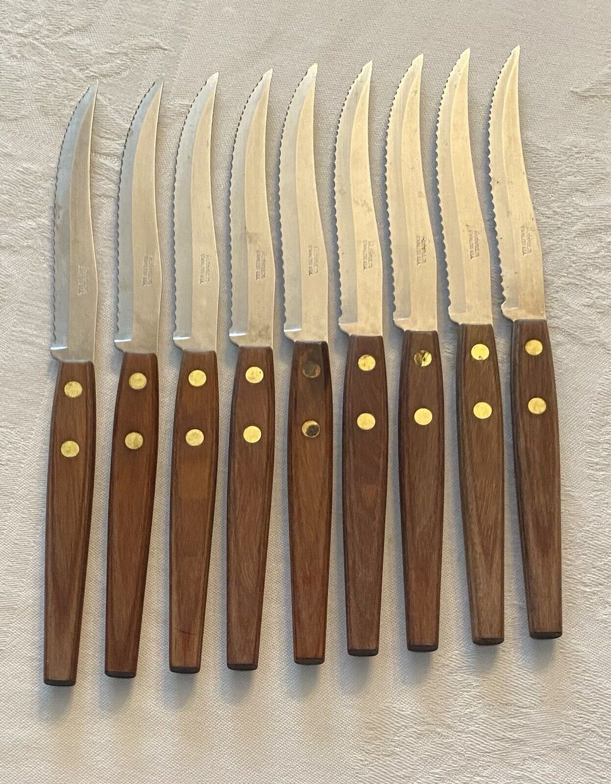 Vintage Robinson Stainless Blade Wood Handle Steak Knives Brass Rivet Set Of 9