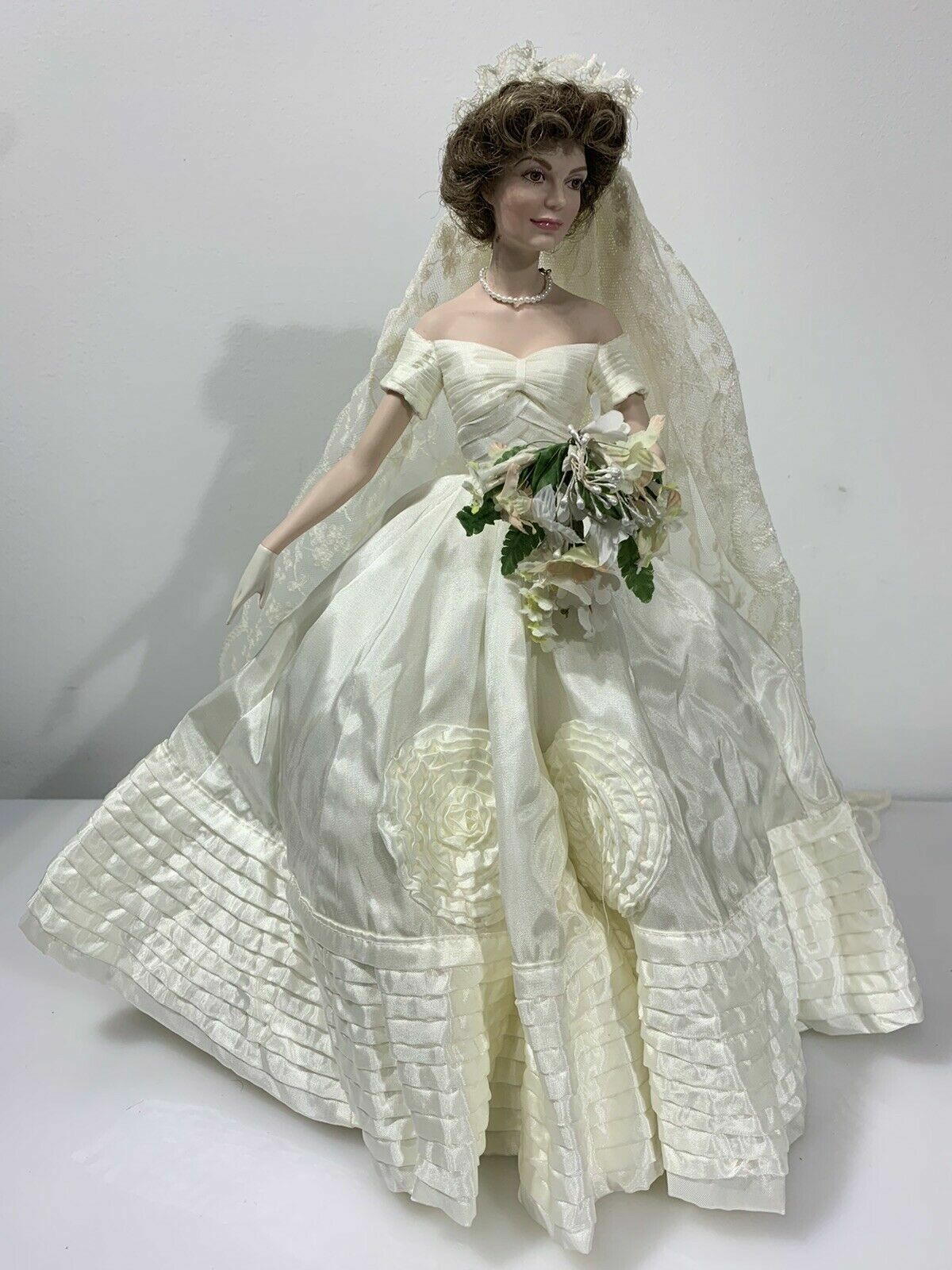 Jackie Kennedy Wedding Dress Porcelain Franklin Heirloom Doll Mint  NRFB