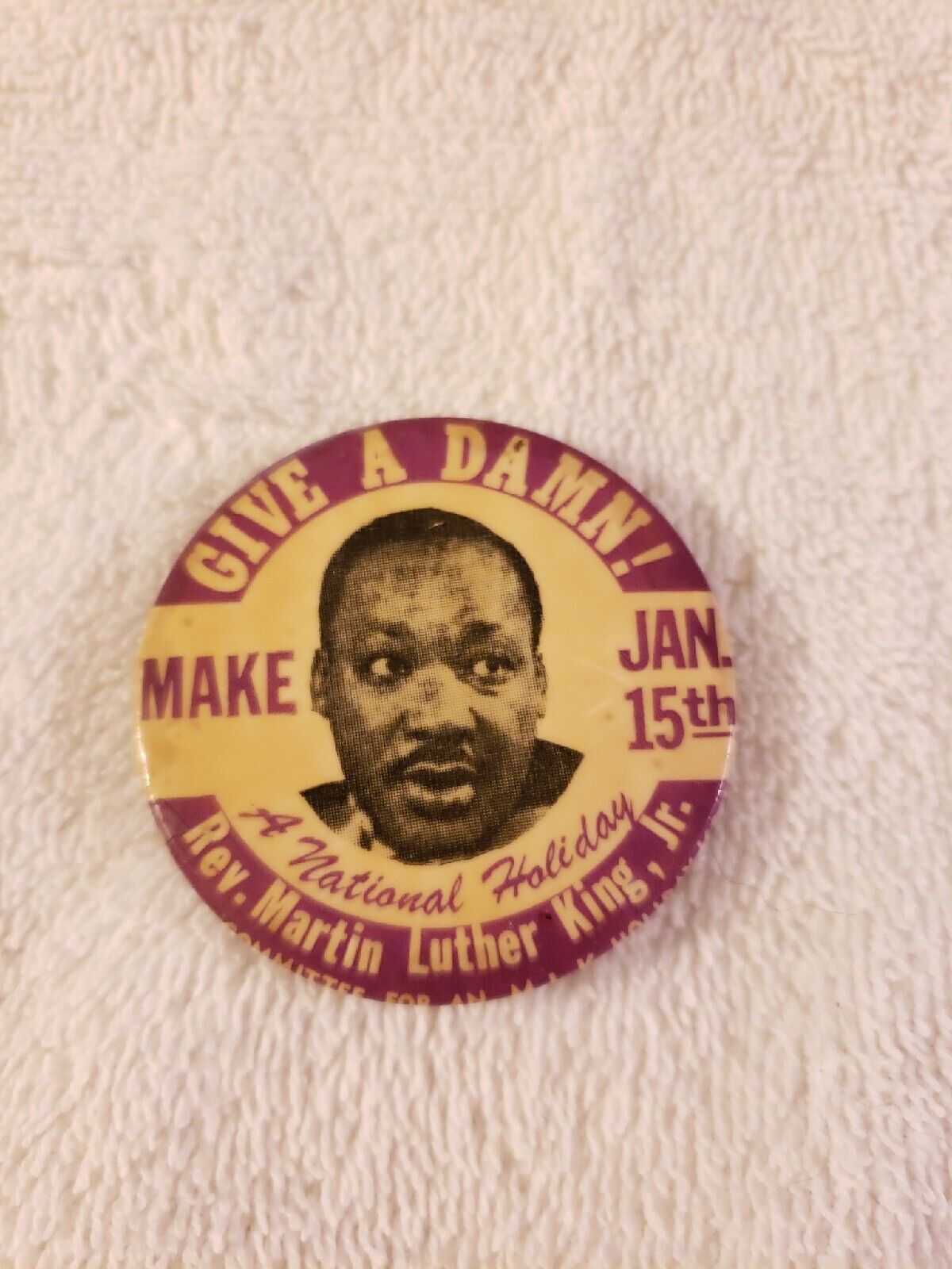 Vintage Rare Martin Luther King Give A Damn Button Pin