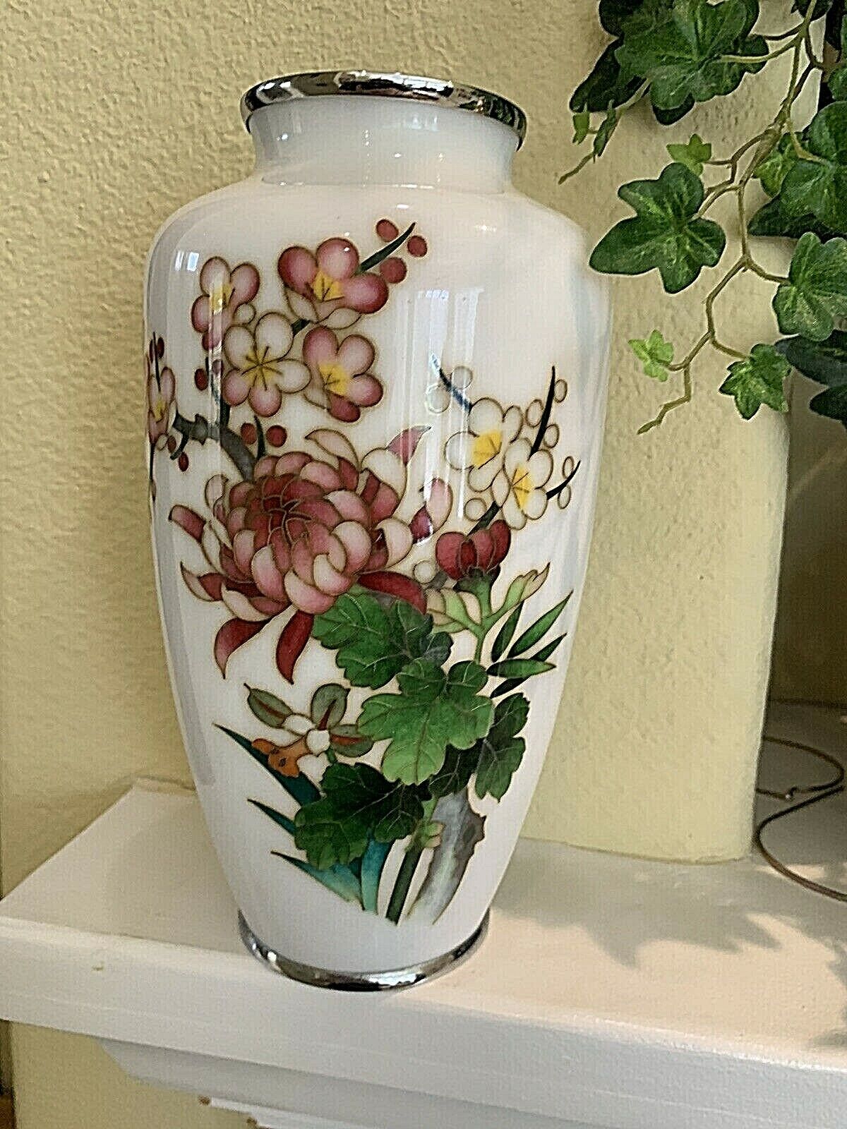 Japanese Cloisonne Silver Wire Vase - White ground, Floral Design. 8.5x4.5\
