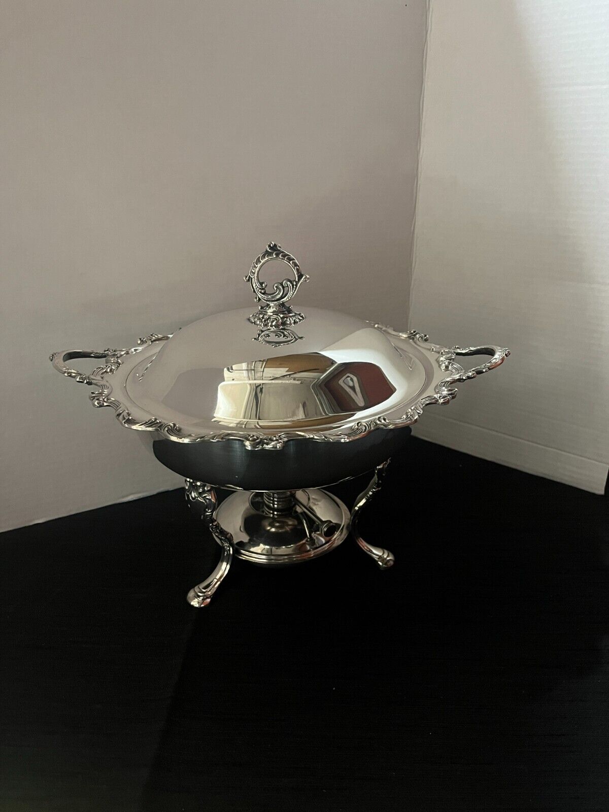 La Reine by Wallace Silverplate 3PC Chafing Dish #1155 and Burner