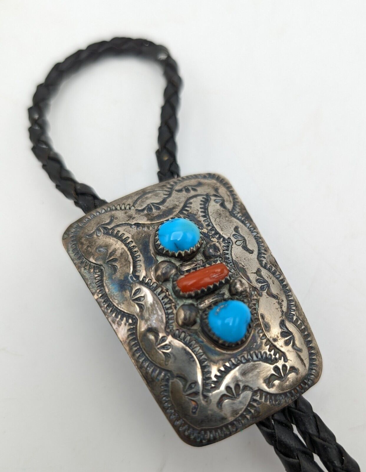 VINTAGE NATIVE AMERICAN MADE STERLING SILVER TURQUOISE & CORAL BOLO TIE Sign R/P