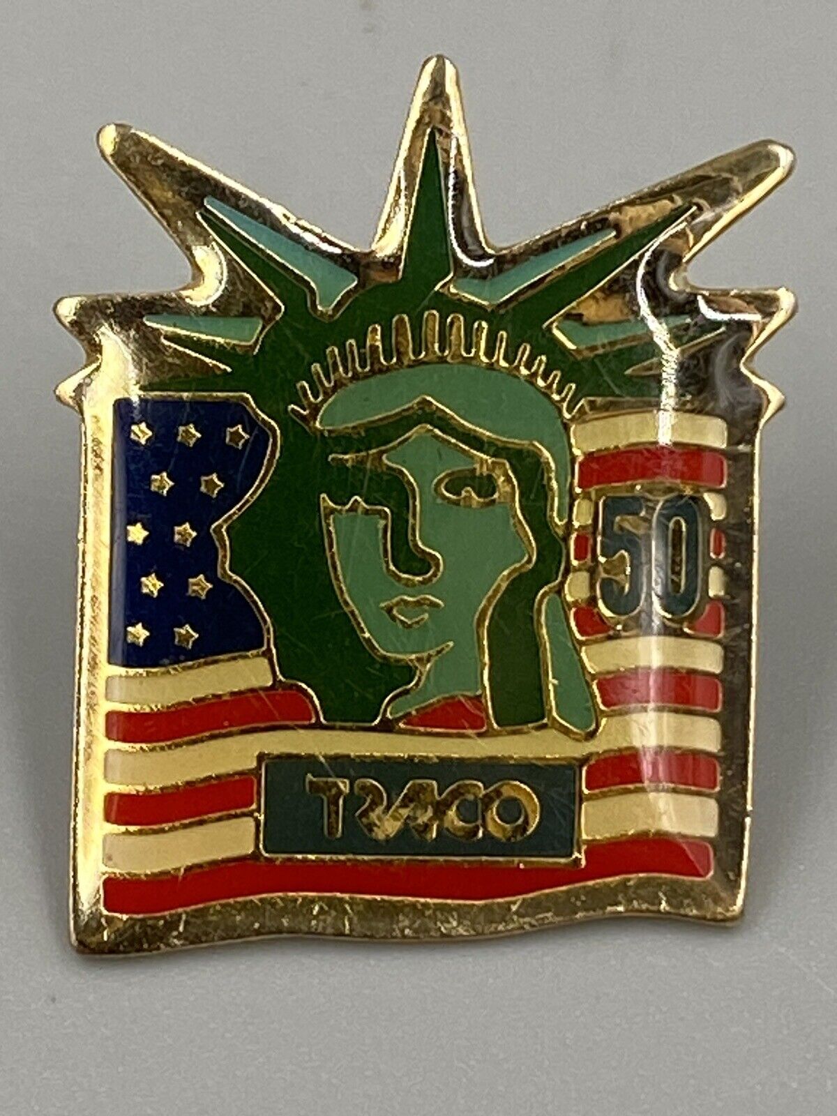 Vintage Statue Of Liberty US Flag TRACO Lapel Pin