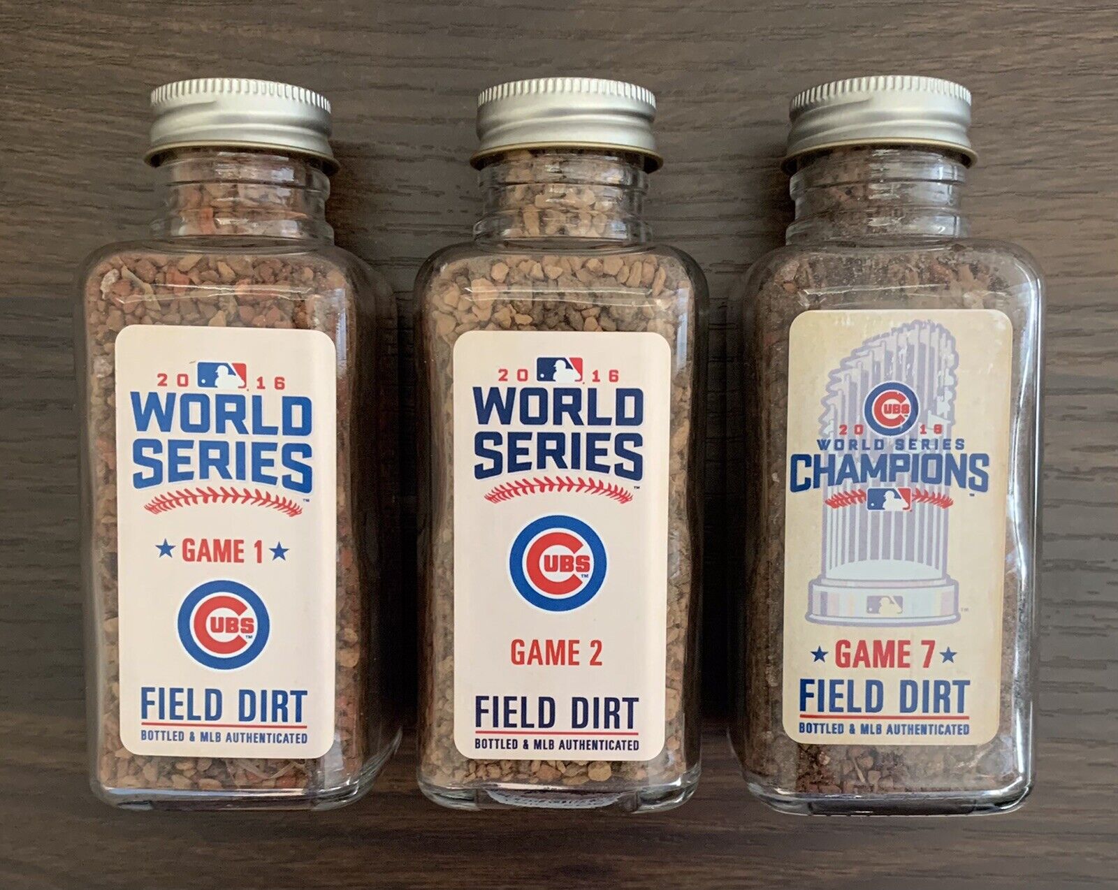 2016 World Series Games 2/6/7 Chicago Cubs Game Used Field Dirt - MLB Authentic