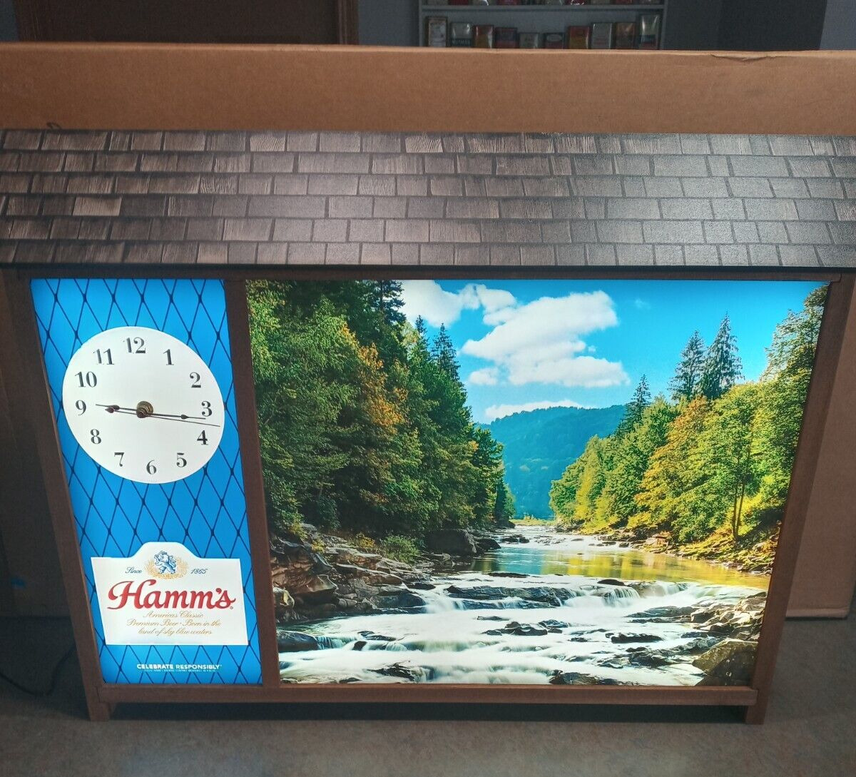 Hamm\'s Beer Advertising light / clock / sign Scene o rama 2020 led sign w/ box