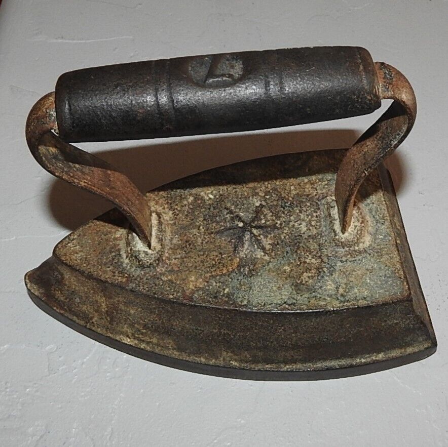 Antique Cast Metal Iron Molded Handle \