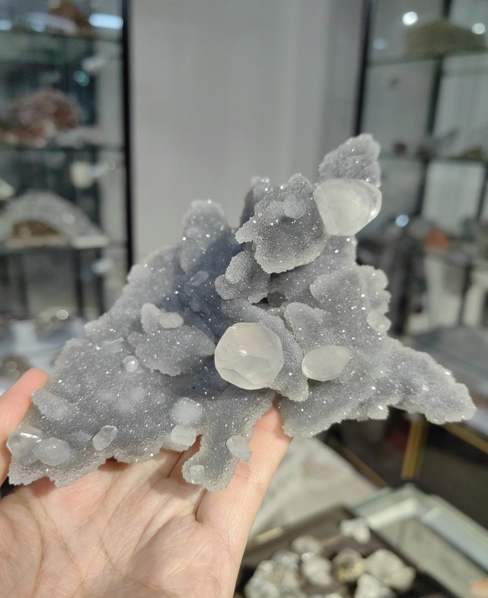 High-end Bright Eye Fluorite Granular Calcite Complete Highlight Mineral Ornamen
