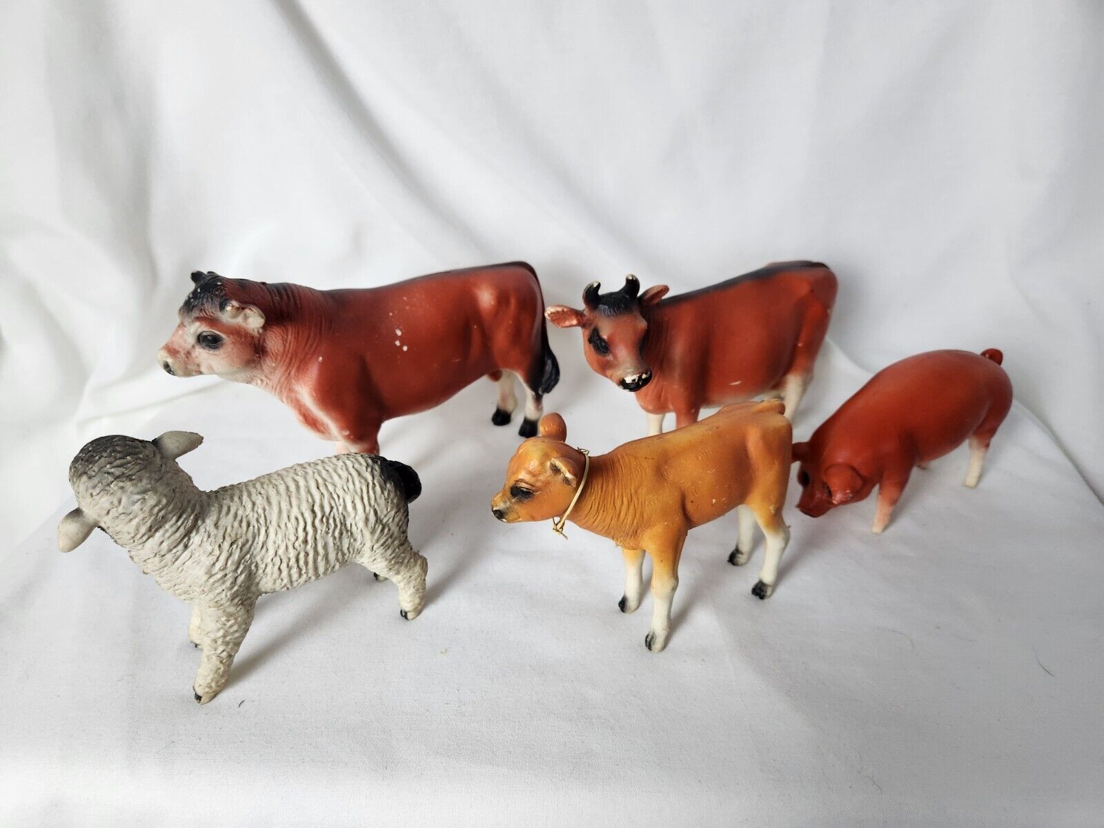 Vintage CREATIVE PLAYTHINGS Rubber Farm Animals Lot Bull, Cows, Sheep & Pig B69