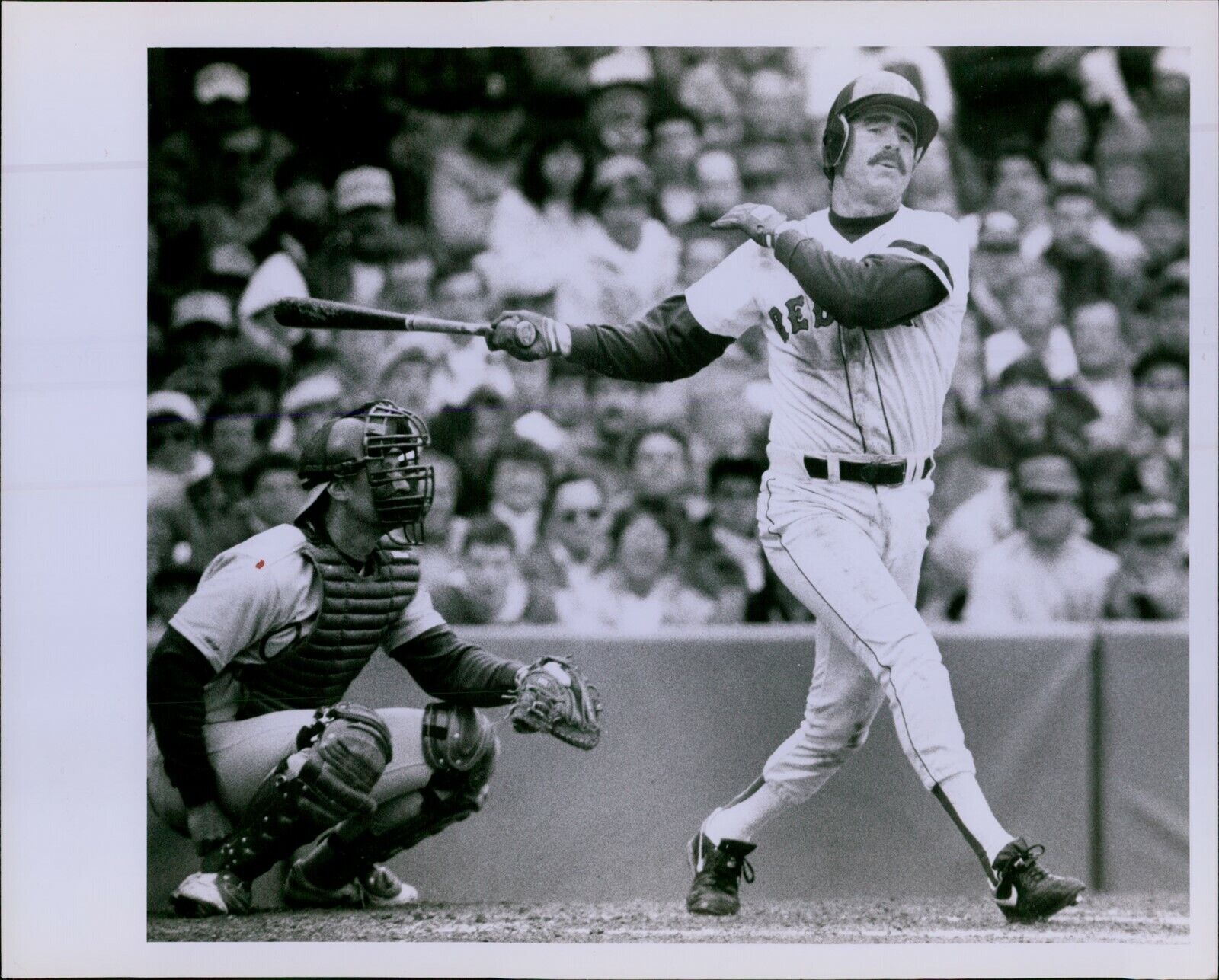 LG800 1990 Original Photo BILL BUCKNER Boston Red Sox Baseball Swinging Bat MLB