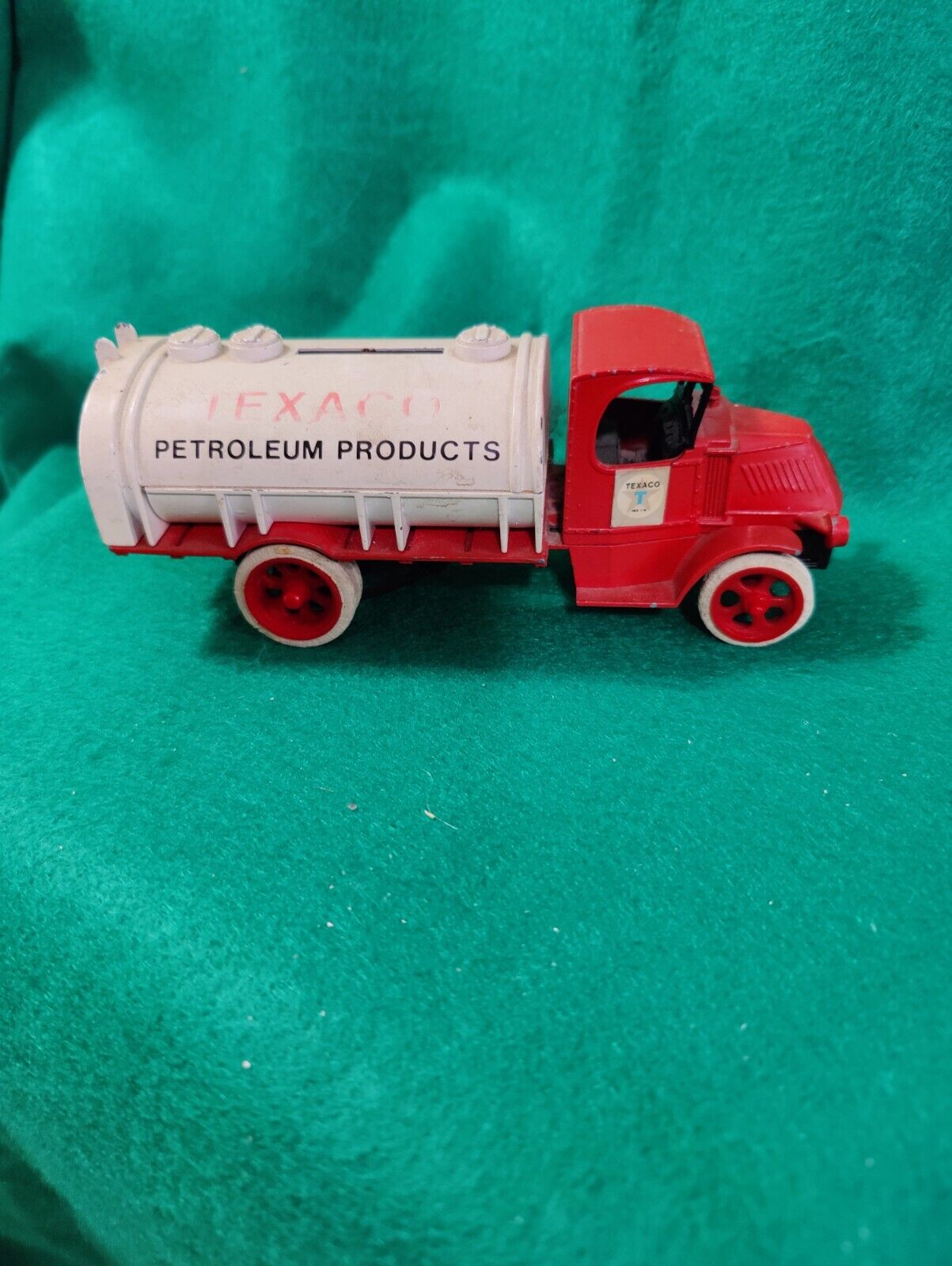 ERTL 1926 Mack Texaco Petroleum Products Truck Toy Bank