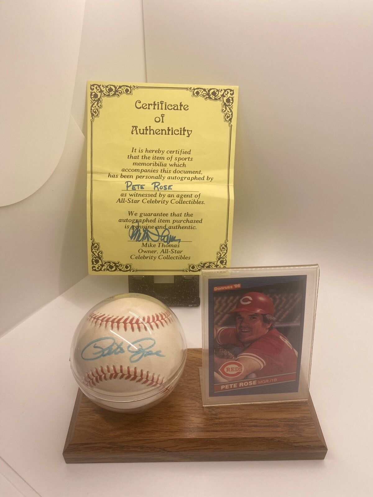 Pete Rose Autograph Signed Spalding Baseball AUTO w/ COA and 1986 Donruss #62