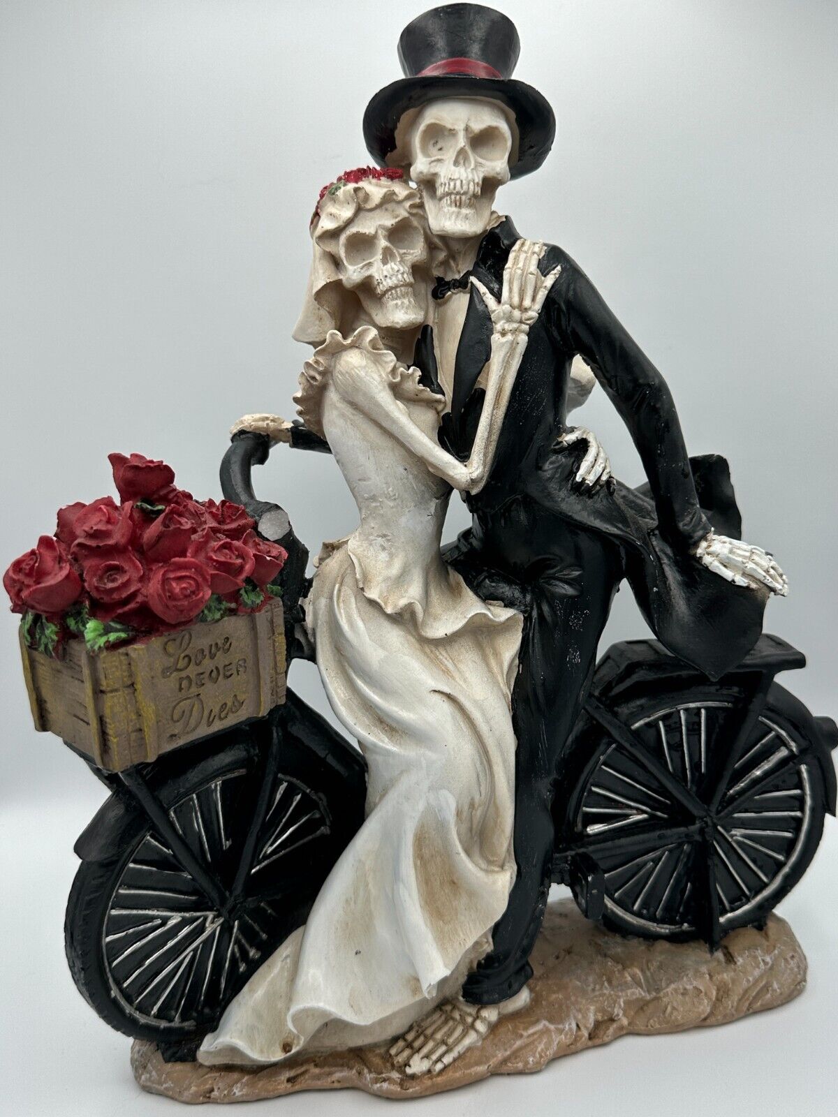 Skeleton Bride and Groom \