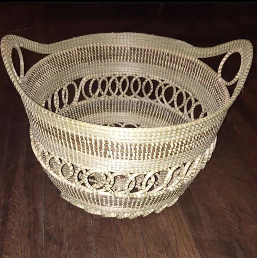 “Big Bertha” Historical Charleston Sweetgrass Basket