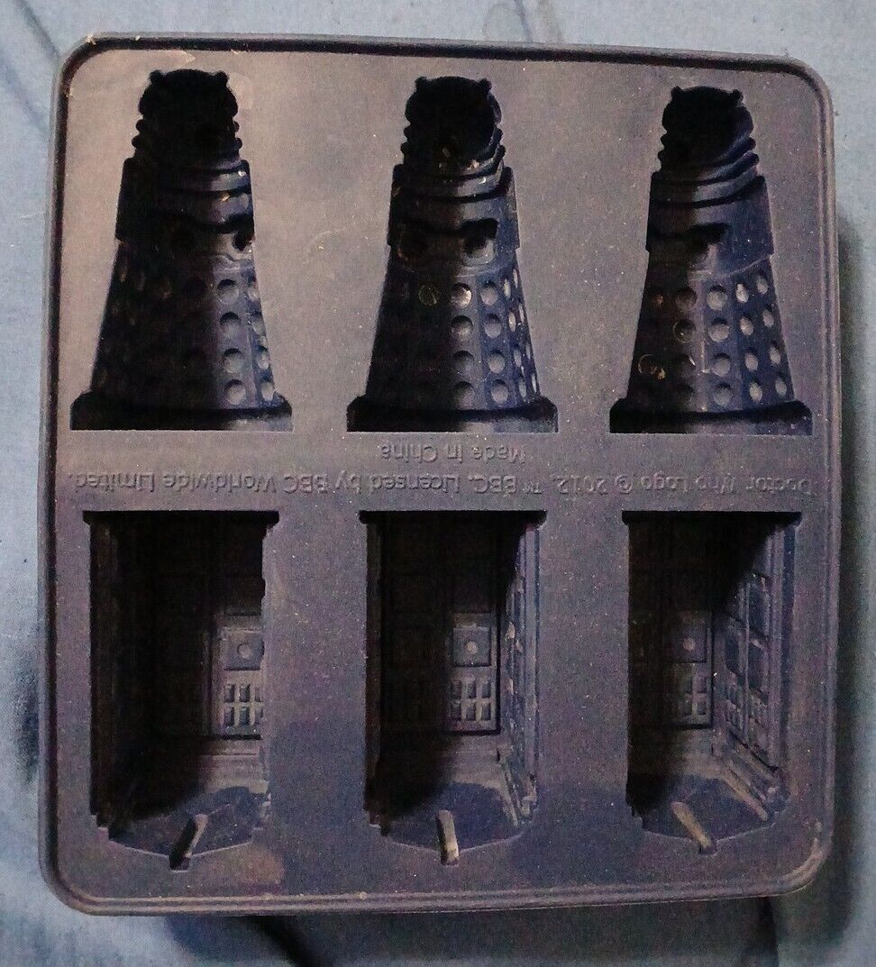 Doctor Dr Who Tardis And Dalek ice cube Tray and Chocolate Mold Silicone tray