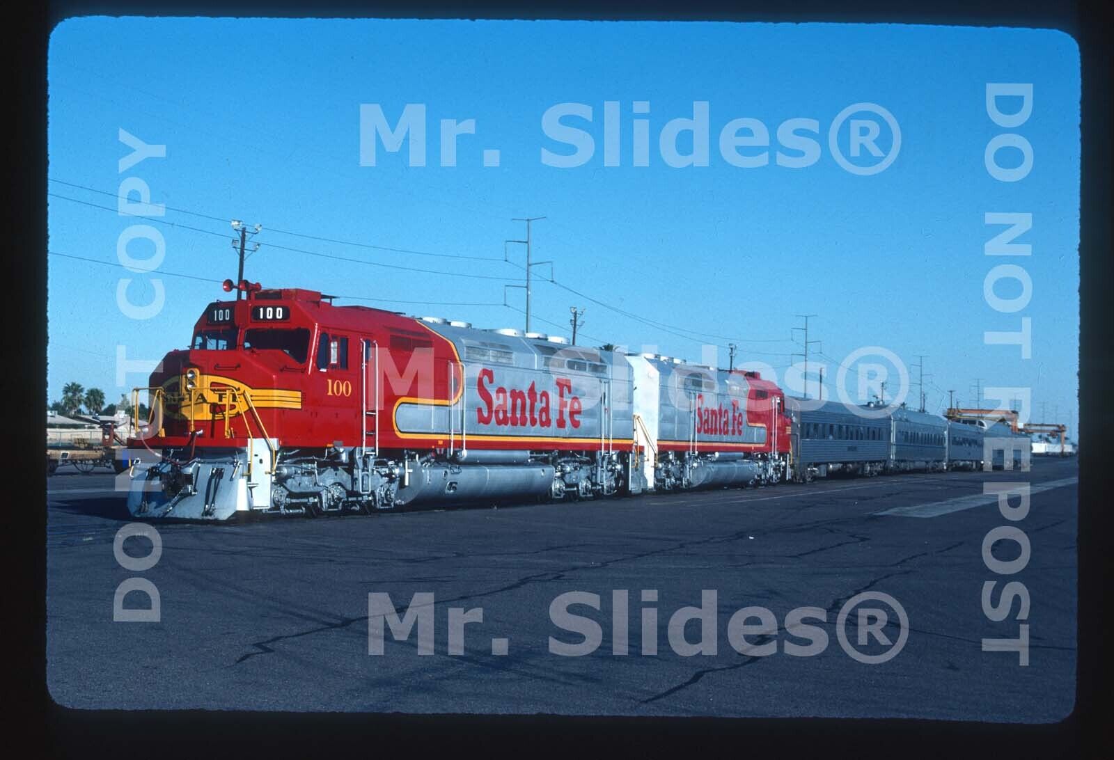 Original Slide ATSF Santa Fe FP45U 100 & 1 W/Business Train Phoenix AZ 1990