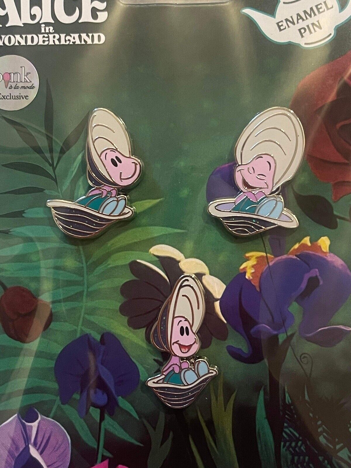 Disney Pink a la Mode PALM Alice In Wonderland Baby Oysters Pin Set LE 500 New