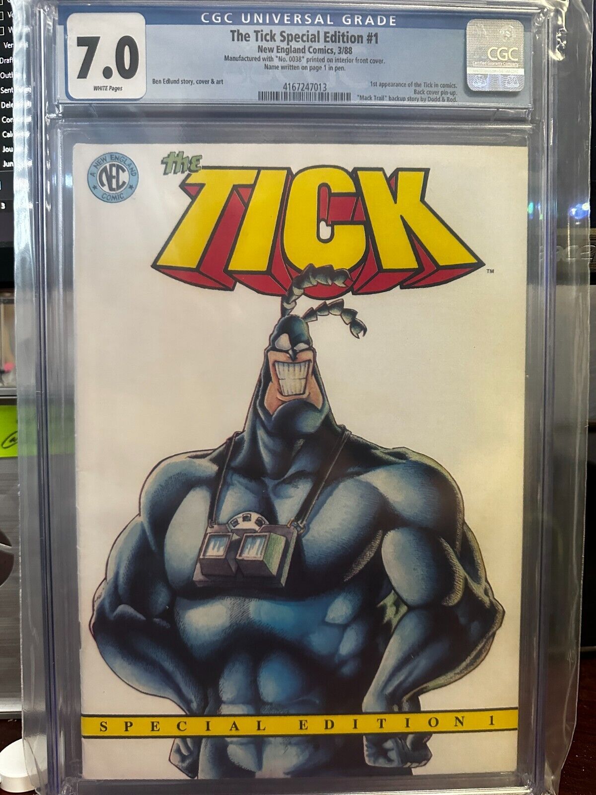 The Tick #1 (1st Print, Signed by Ben Edlund, 038 of 5000) CGC 7.0 1988 RARE