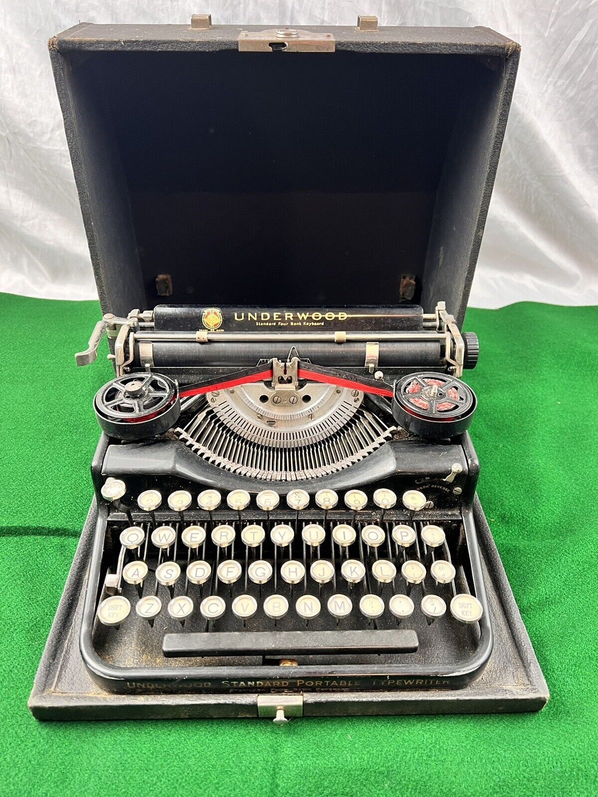 Vintage 1927 Underwood Standard Portable 4 Bank Typewriter #4B51431