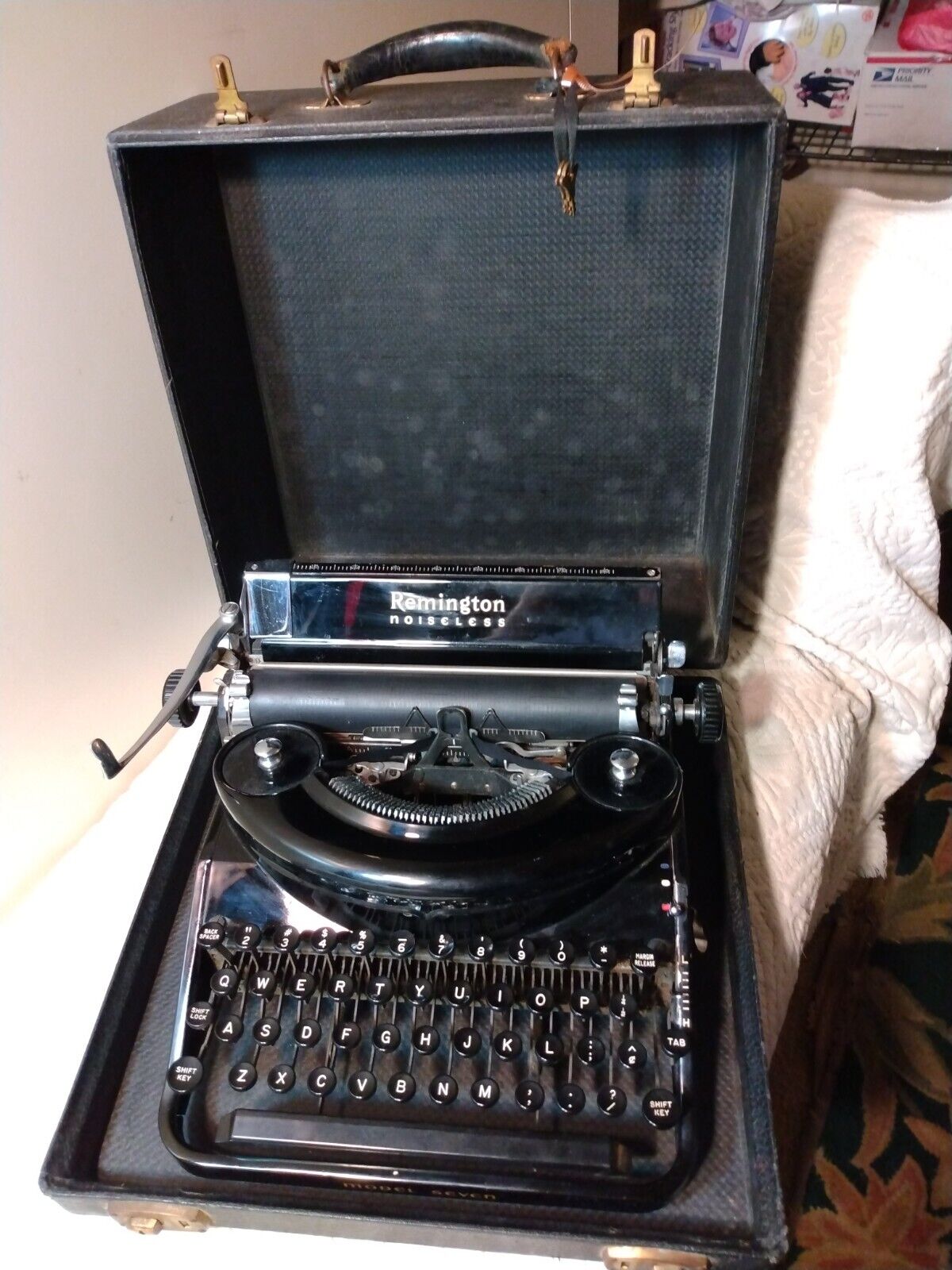 Vtg Remington Noiseless Typewriter w Case Key Model 7 30's SUPERB ALL ORIG COND 
