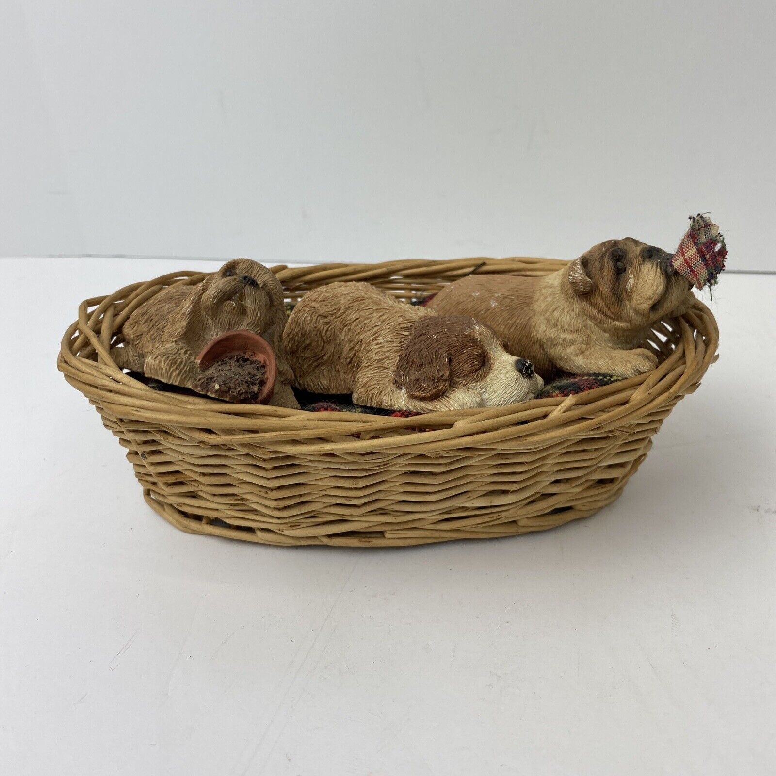 VTG Sandicast Lil\' Snoozer S13 & Pesky Peepers Lot Of 3 Dogs with Wicker Bed