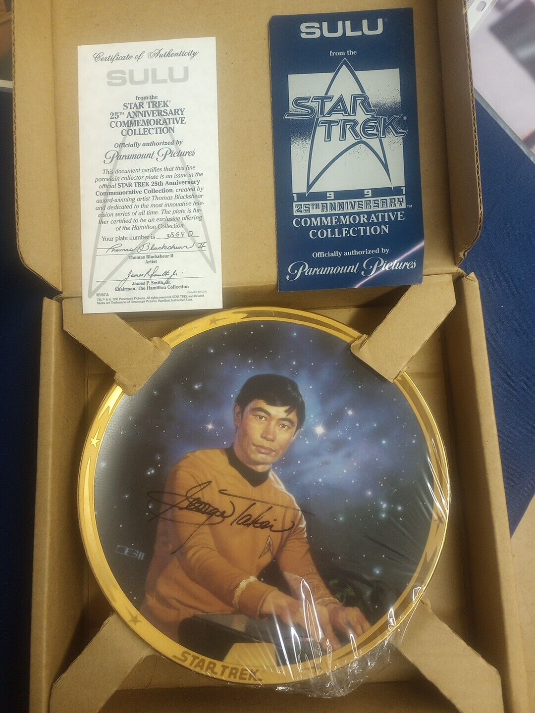 George Takei Rare Autographed Star Trek Collectors Plate Sulu Figure Character 