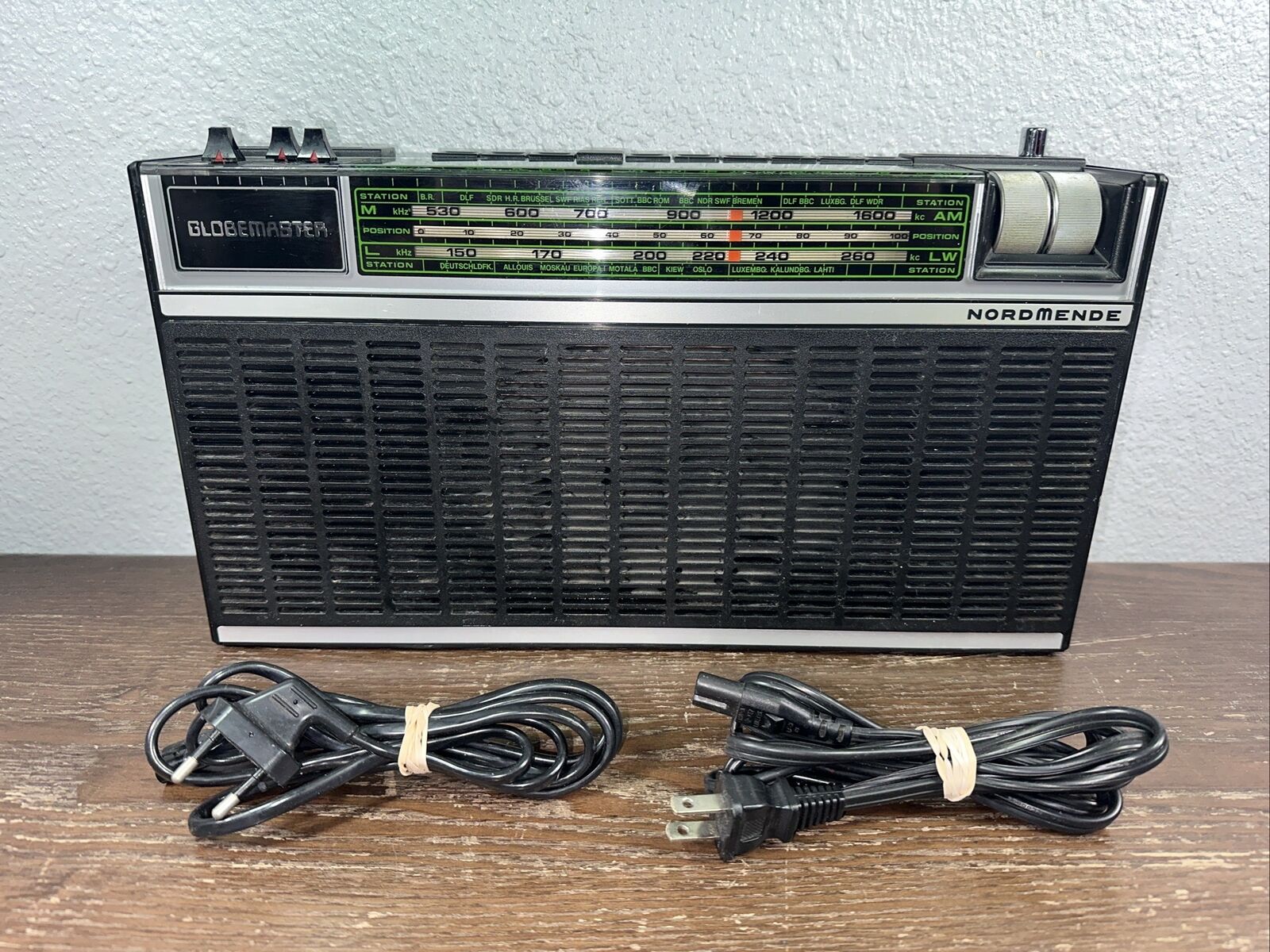 NordMende Globetmaster Typ 6.103 Broadcast Receiver Radio (RARE) - Working