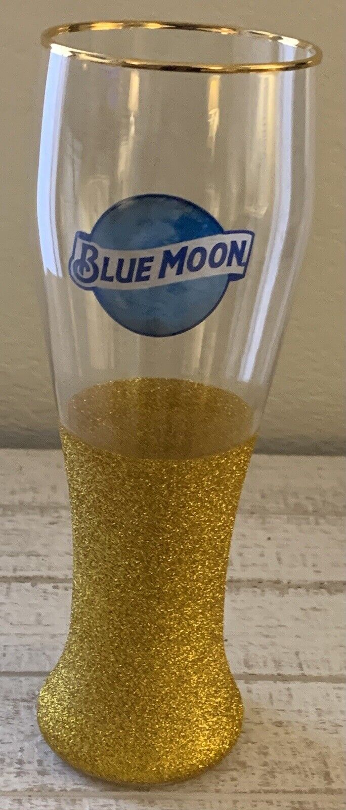 Blue Moon 16 Oz Pilsner Beer Glass With Gold Color Rim & Glitter