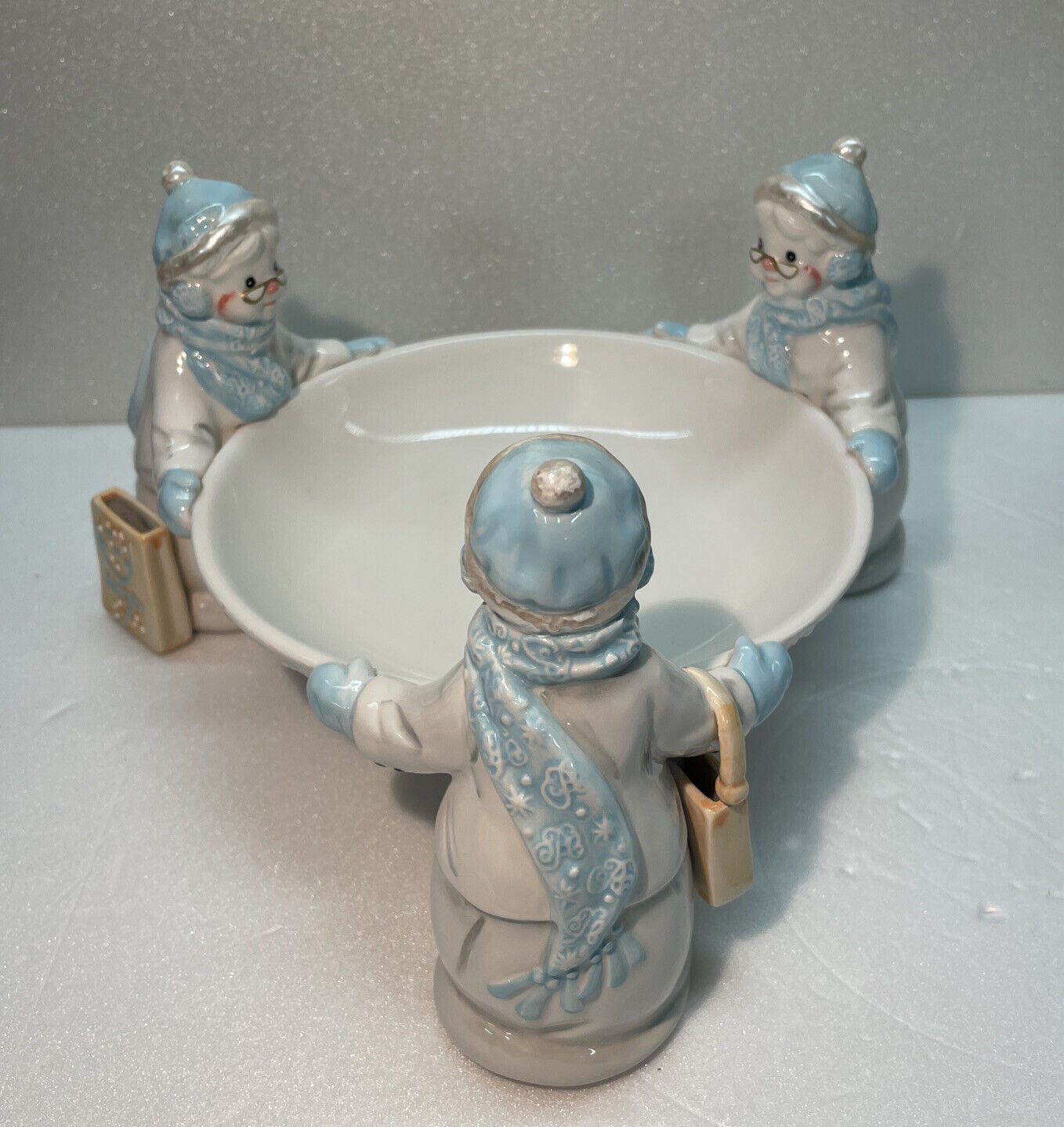 Adorable Avon Snow Lady Holiday Gift Candy Dish 7” Blue Silver White Vintage ‘02