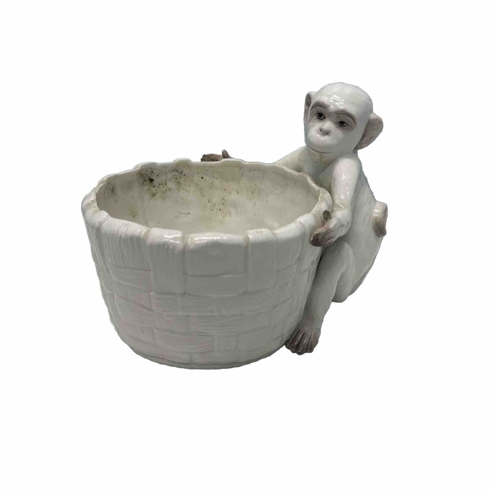 Abigail\'s Ceramic Italy White Monkey Flower Pot 12x8.5x8 inches (preowned)