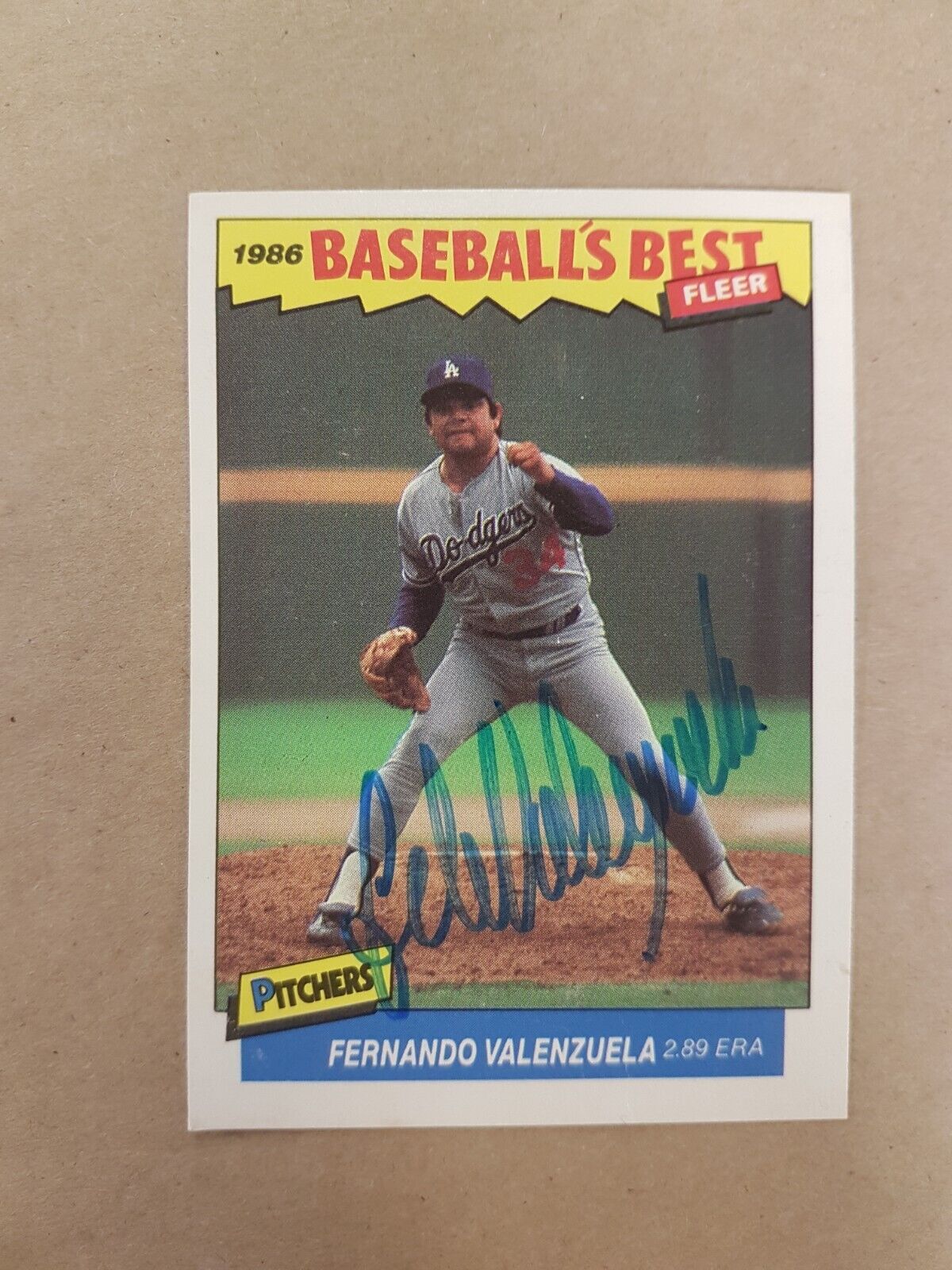 Fernando Valenzuela Autograph SPORTS signed Baseball card MLB 1986 Fleer