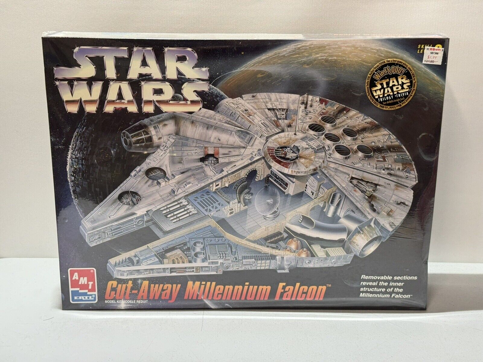 Star Wars Cut-Away Millennium Falcon model kit AMT/ERTL # 8789, sealed, Vintage