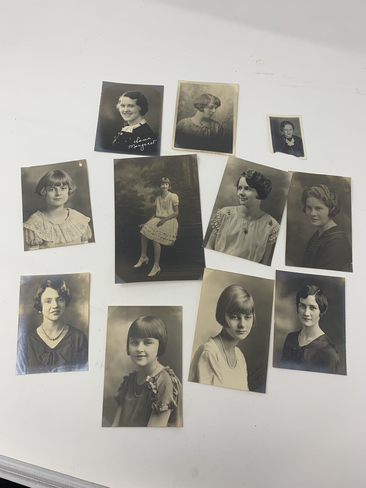 Lot Of 11 Late 20s Early 30s Photographs Lovely Ladies 