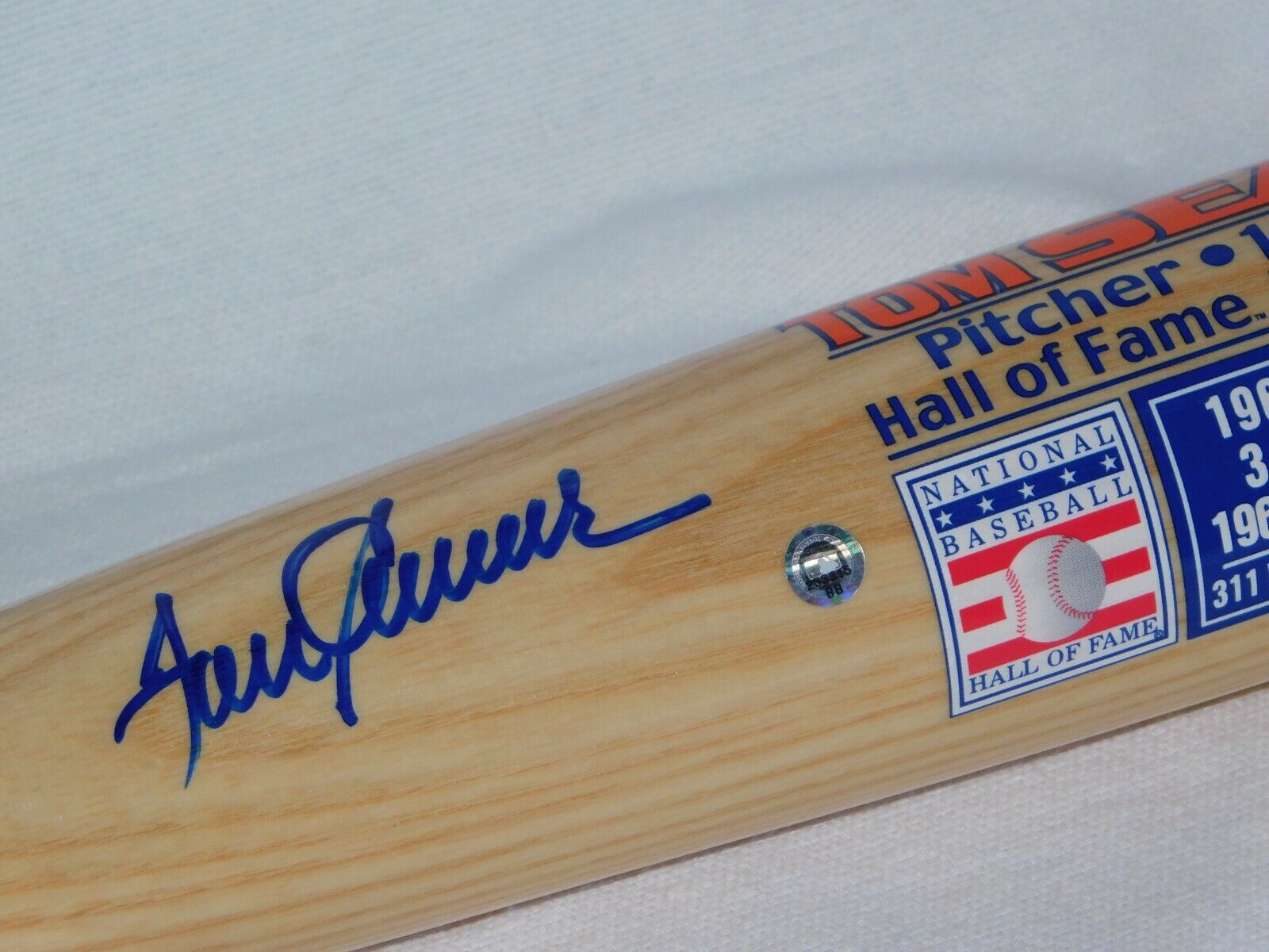 Tom Seaver Autographed Cooperstown NY Mets Hall of Fame LE Bat  MLB Hologram
