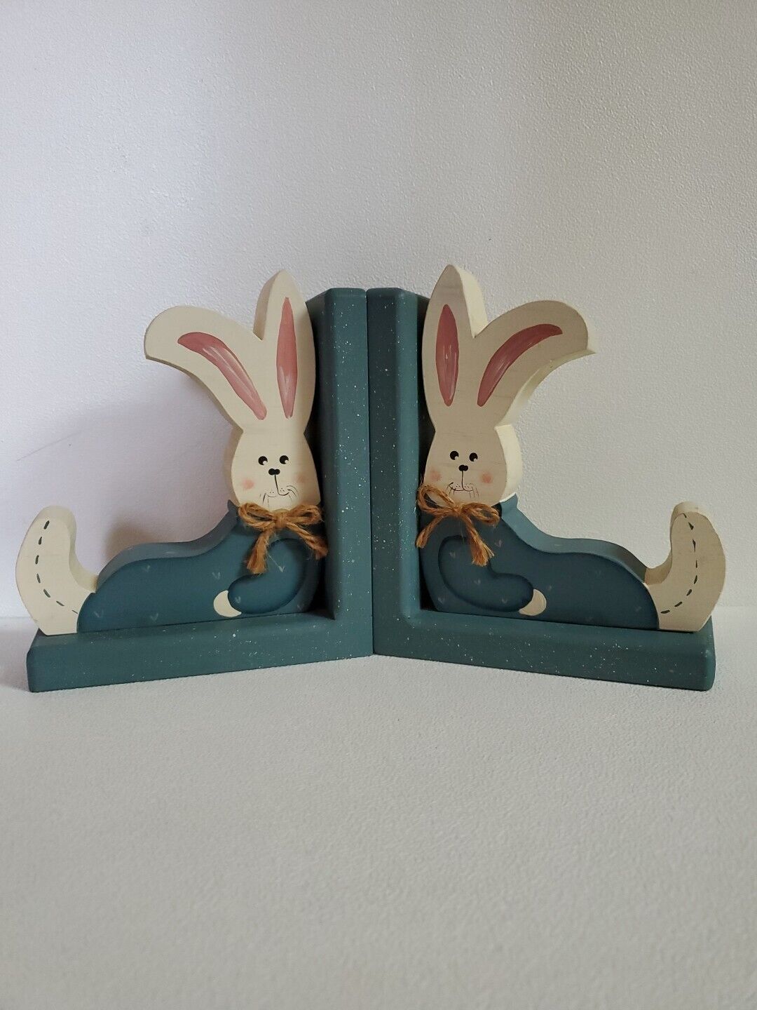 VTG Easter Bunny Hand Painted Wooden Book Ends Slouching Bunny Childs Room