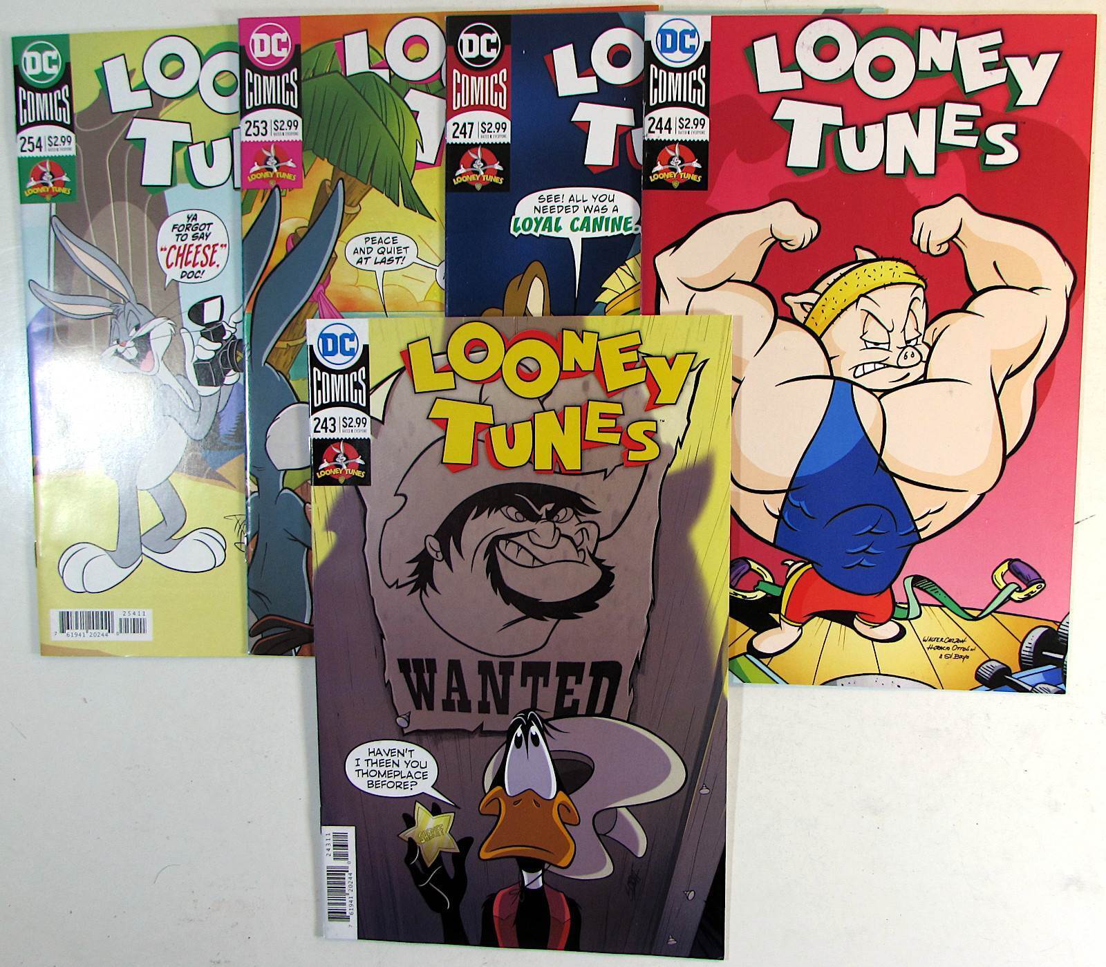 Looney Tunes Lot of 5 #243,244,247,253,254 DC (2018) Comic Books