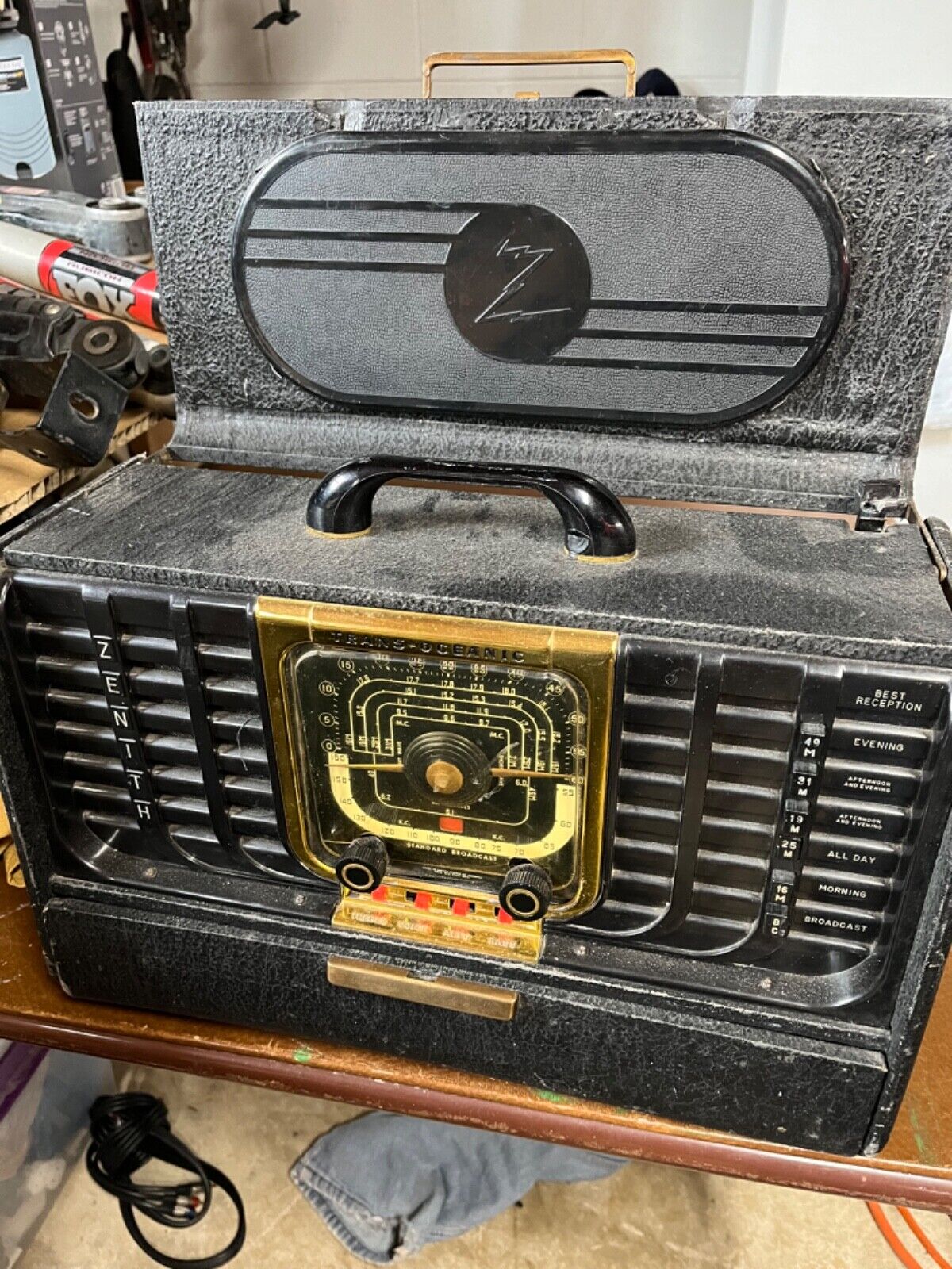 Zenith Transoceanic Antique Tube Radio