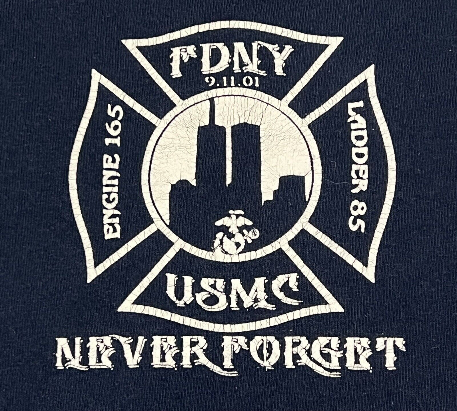 FDNY Engine 165 Ladder 85 911 Twin Towers Marines Memorial Firehouse Shirt XL