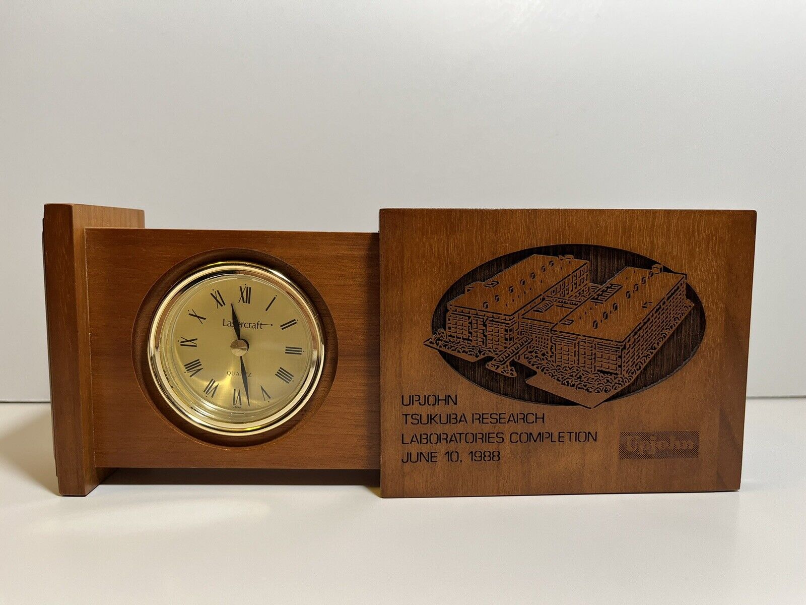 Upjohn Co. Pharmaceuticals Commemorative Clock - 1988 TSUKUBA RESEARCH LAB OPEN