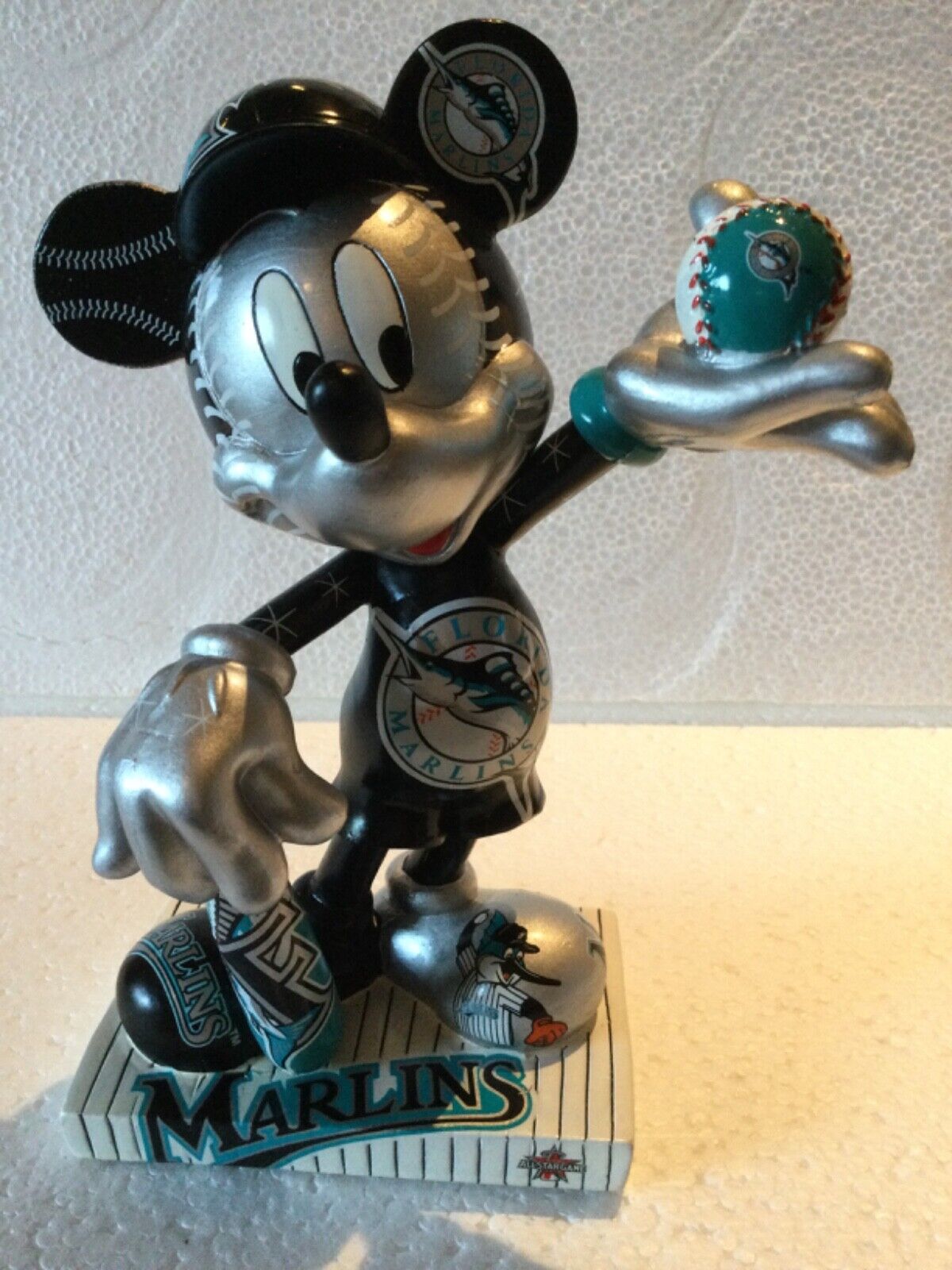 2010 Disney MLB All Stars Mickey Mouse “ FLORIDA MARLINS “ Figurine RARE LIM ED