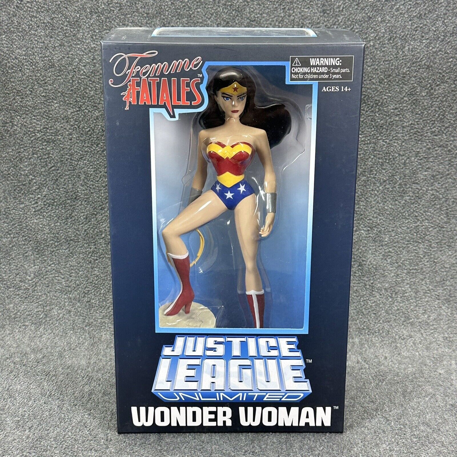 DC Justice League Unlimited Wonder Woman Femme Fatales Diamond Select 9