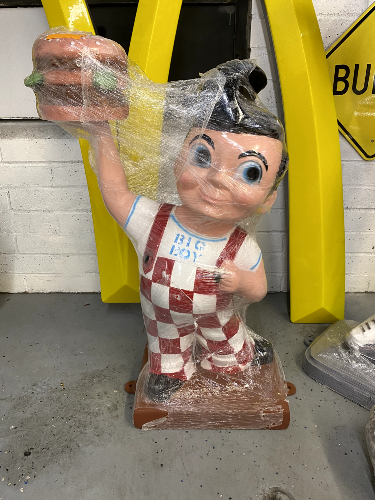 Bob's Big Boy 4 Foot Tall Statue Man Cave Freight Cost Included