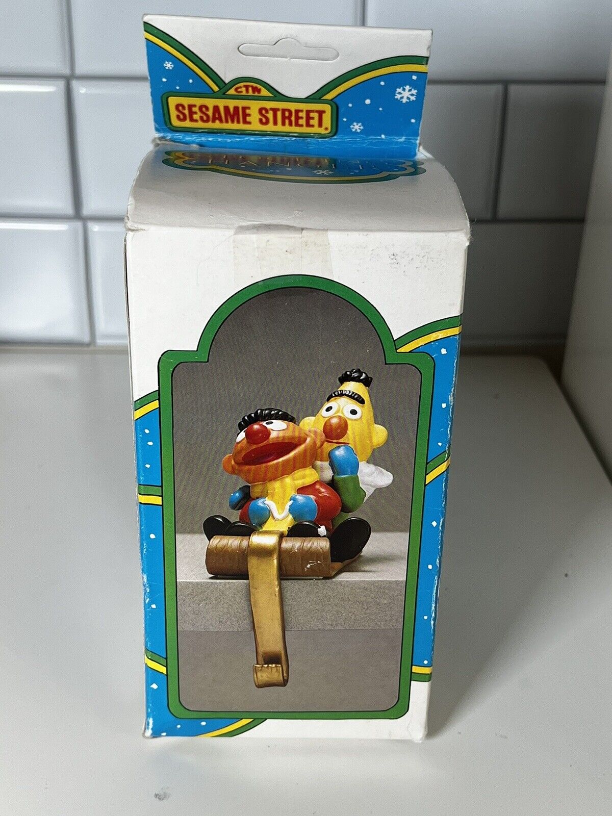 Vintage Sesame Street Bert and Ernie Stocking Hanger- Pre-Owned -Holiday