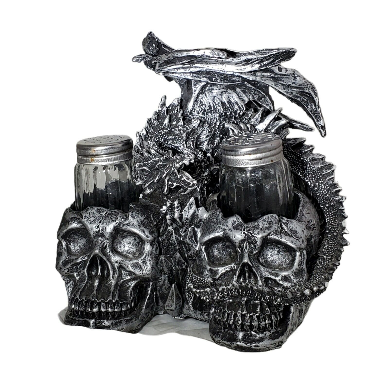 DWK 2007 2 Skulls and Dragon Salt and Pepper Goth Black/Silver Halloween Gift