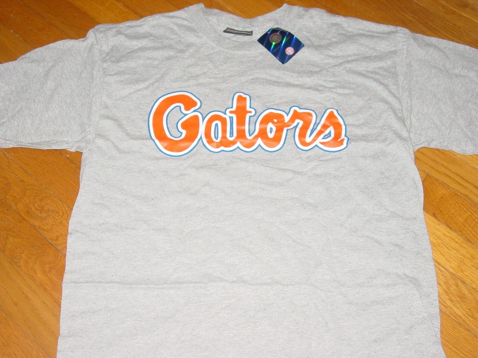University FLORIDA GATORS       T-Shirt NEW  TAGS    sz ....  LARGE
