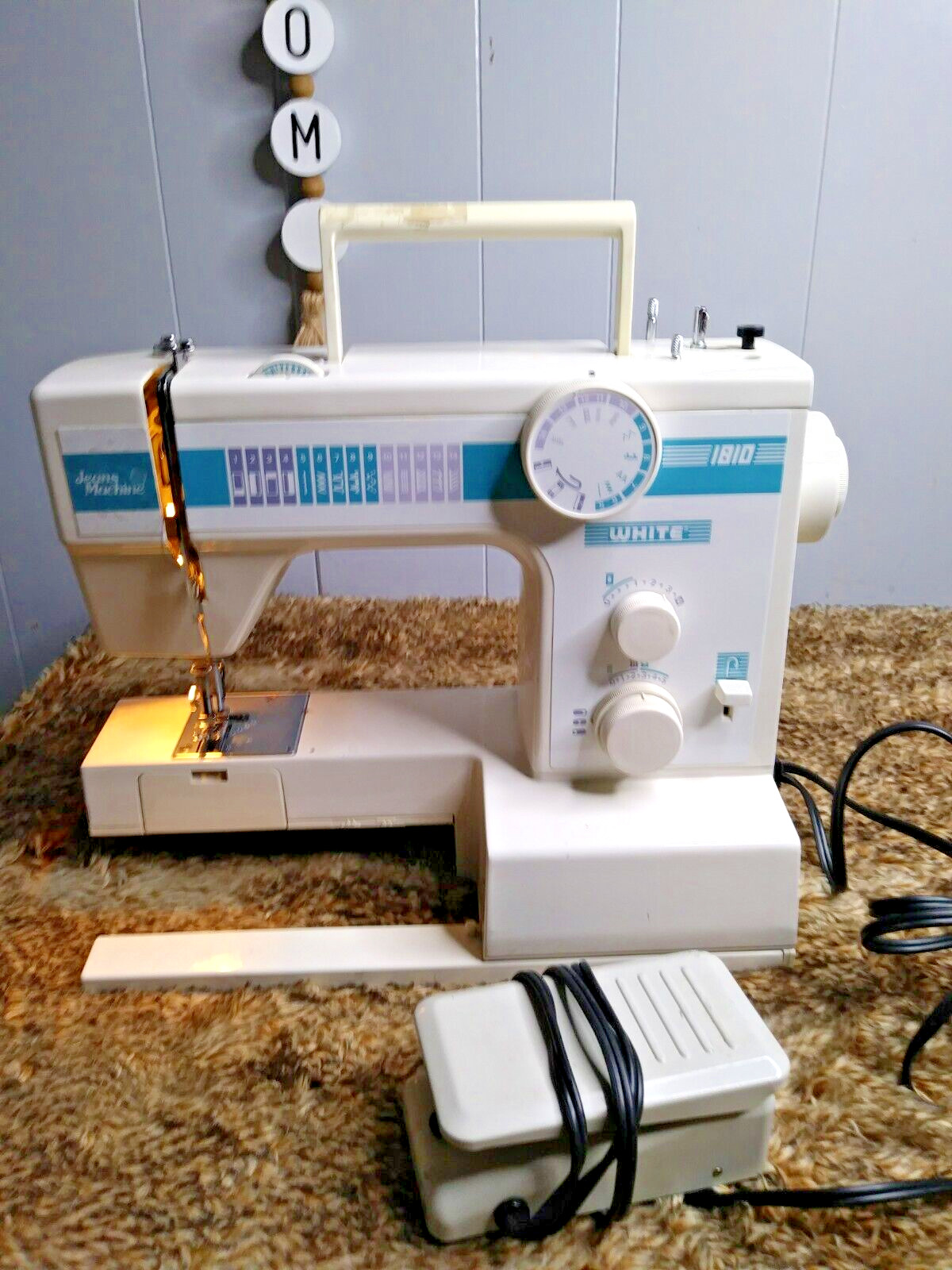 WHITE 14 Stitch JEANS Sewing Machine w/ Walking Foot Pedal Denim Leather - WORKS