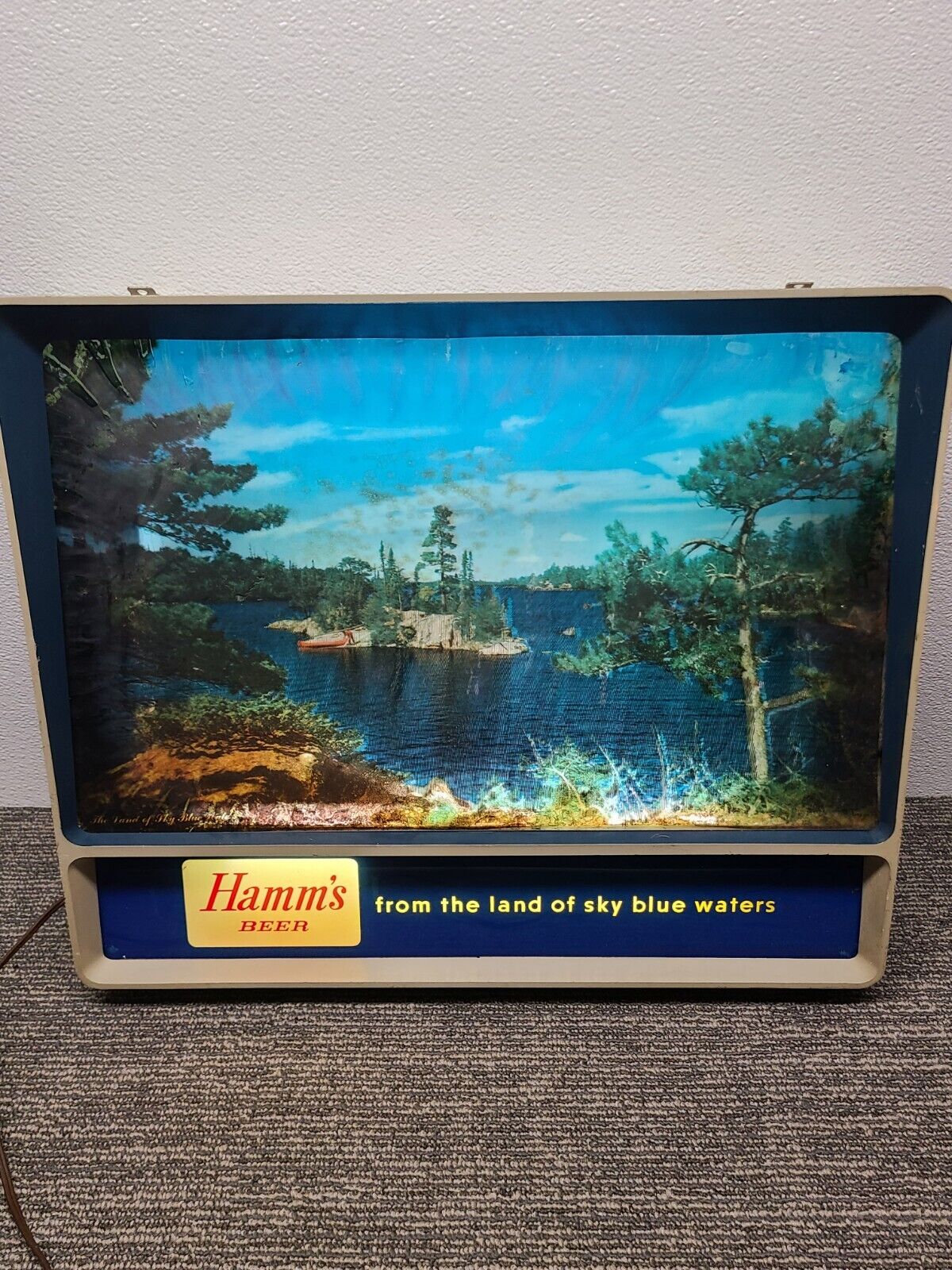 Original 1956 Vintage Hamm’s TV Rippler Motion Lighted Beer Sign Moving Water
