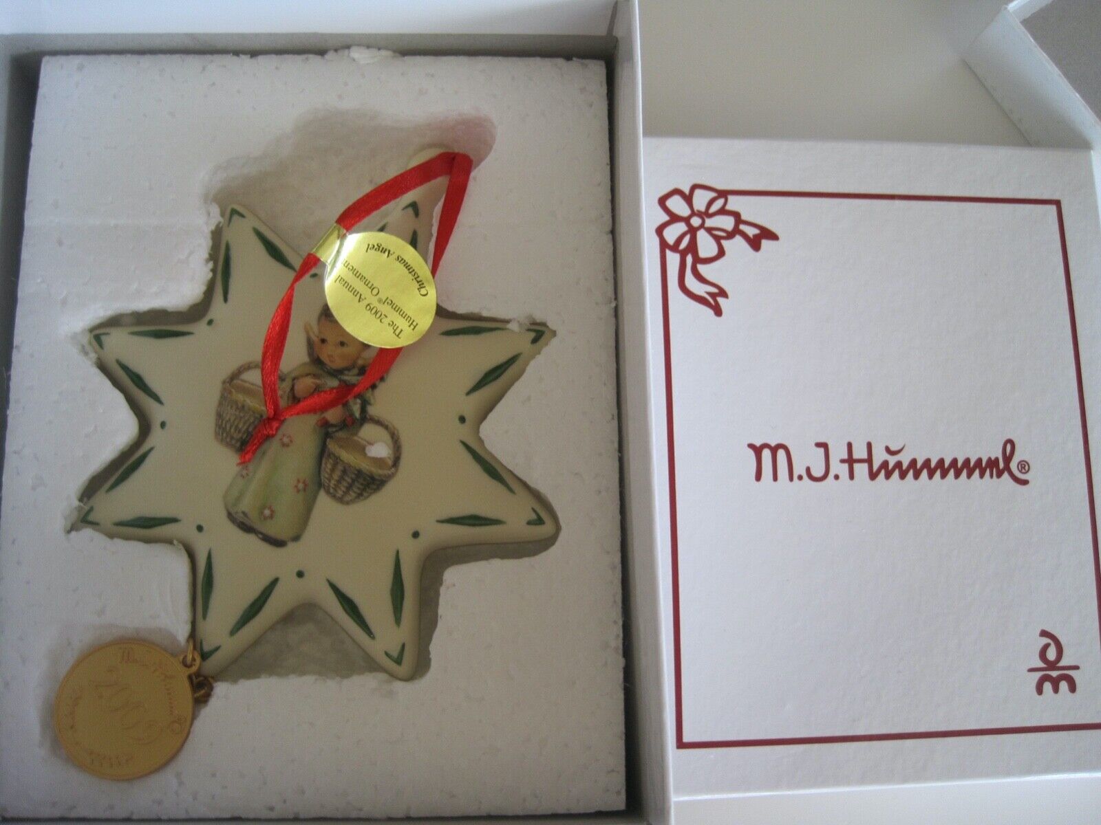 Hummel Danbury Mint Ornament Christmas Angel 2009